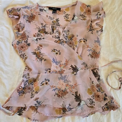 Blusa transparente floral para mujer S rosa malva Forever21 con volantes Foto 1 de 4