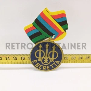 Adesivo Vintage Sticker Aufkleber 80's - Pistole Beretta Armi Sportive RIF. J1 - Picture 1 of 1