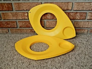 Vintage 70er Jahre Konvolut 4 Kunststoff Teller Halter Tasse Getränk stapelbar gelb Wilpak - Bild 1 von 4