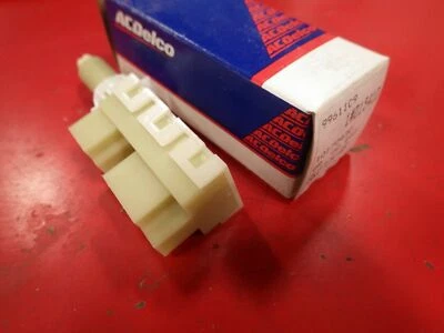 1991-1998 GM Cruise Control - Stop Lamp -Transmission Safety Switch OEM 10170430 - Image 1 of 2