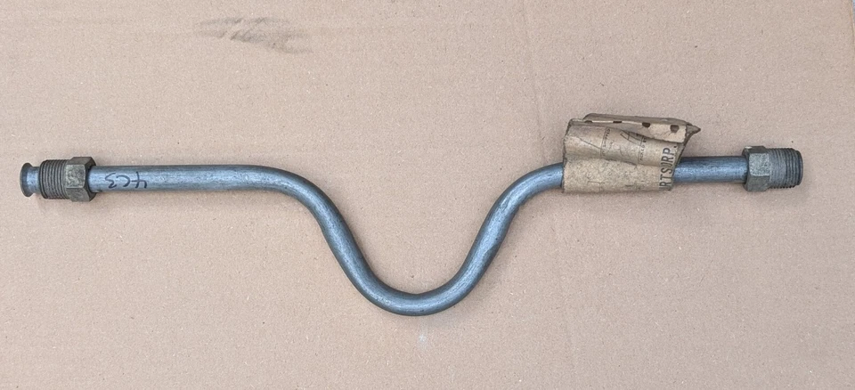 Mopar NOS Eng. Tubo de filtro de óleo 1946-48 Chrysler 6 cilindros Royal Windsor T&C - Imagem 1 de 1