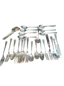 Ropa plana ornamentada Estate estilo victoriano/monograma/la mayoría están plateadas - Imagen 1 de 8