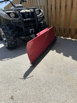 Quitanieves de cuatro ruedas Cabela’s. Foto 1 de 4