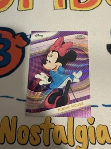 2025 Topps Chrome Disney #28 Minnie Mouse Purple Refractor /75 - Bild 1 von 2