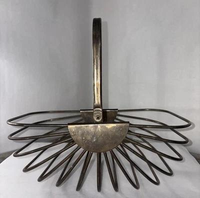 Vintage Patina Silver Plate Metal Wire Basket w/handle Bread Veg Fruit Decor - Image 1 of 4