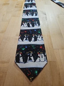 Hallmark Cravatta Uomo Pinguini Festa Bianco e Nero - Foto 1 di 11