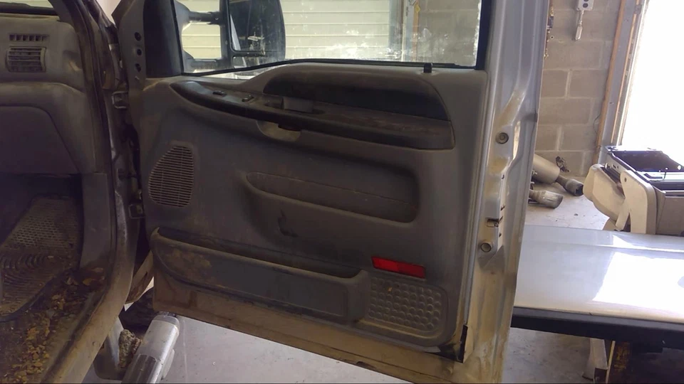 Used Front Right Door Interior Trim Panel fits: 2005 Ford F250SD PICKUP  Grade A Foto 1 de 4