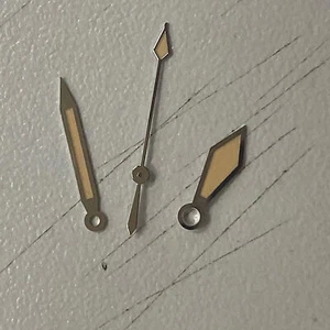 Manecillas de Reloj Luminoso Reloj Pulsera Juego de Punteros Naranja para Movimiento de Reloj NH35 NH36 - Imagen 1 de 5