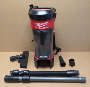 [Usato] (0885-20) Milwaukee M18 FUEL 3 in 1 Aspirapolvere a Zaino - Foto 1 di 2