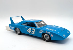 Franklin Mint Richard Pettys 1970 Plymouth Superbird Diecast Model 43 Blue 1:24 - Picture 1 of 12