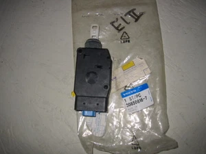 Actuador original Volvo pista. izquierda con seguro parental S/V40 *30850816* - Imagen 1 de 1