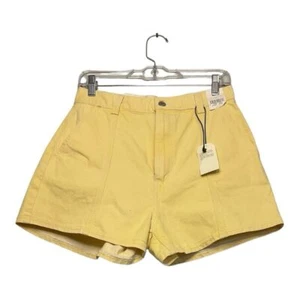 Women's NWT Levi's high rise, loose shorts, size 29 - Picture 1 of 5