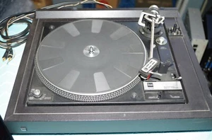 Dual 1239 (For Parts or Revsion) - Picture 1 of 3