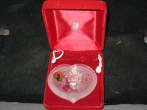 Waterford Crystal The Joys of Winter Collection Ice Skating 2001 -4th Ed[BBB] - Picture 1 of 2