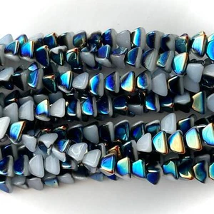 50pcs 4x7mm Czech glass Tri Pyramid beads - Alabaster RAINBOW LUSTER - 4mm - Picture 1 of 4