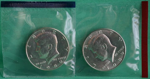 1989 P and D Kennedy Half Dollar Coin from US Mint Set 2 BU Cello Fifty Cent UNC Cover
