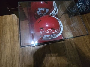 Chiefs Patrick Mahomes signierter Speed Mini Helm mit Etui Echtheitszertifikat Global Authentic - Bild 1 von 6