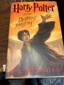 Harry Potter And The Deadly Hallows Hard Cover Book - 1st ed, 12th print - Picture 1 of 1