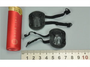 DAMTOYS DAM 78066 1/6 RUSSIAN SPETSNAZ MVD SOBR - BULAT MOSCOW Knee Pads Model - Picture 1 of 1