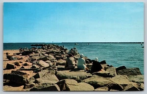 Postcard Rhode Island  Galilee rock jetty 7C - Picture 1 of 2