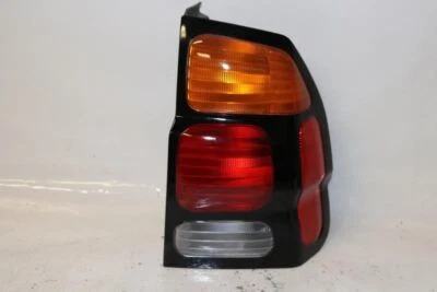 Luz trasera para pasajero derecho Mitsubishi Montero Sport 00-04 OEM R#2090 Foto 1 de 4