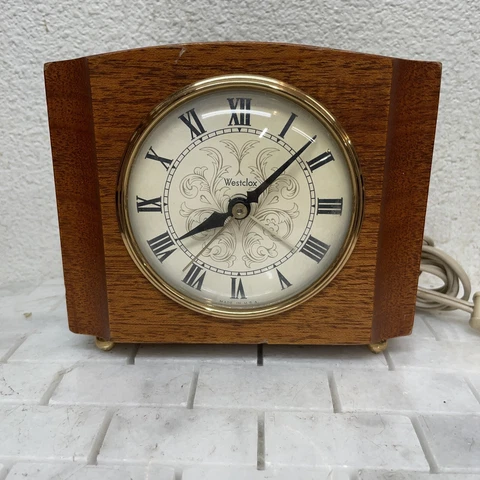 Vintage Westclox Sheraton Electric Mantle Alarm Clock Solid Maple S12-H Cover
