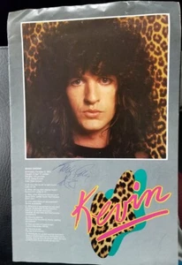 REO SPEEDWAGON - VINTAGE 1979 TOUR BOOK PAGE SIGNED AFTER SHOW BY KEVIN CRONIN - Picture 1 of 1