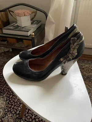 Black Leather Pumps With Faux Snakeskin Detailing- Size 39 EUR  - Bild 1 von 4
