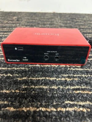 USED/UNTESTED SCARLETT SOLO 3RD GEN USB AUDIO INTERFACE - Image 1 of 4