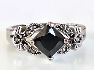 Vintage Hematite & Marcasite Silver Tone Ring Band Size 9 - Picture 1 of 8