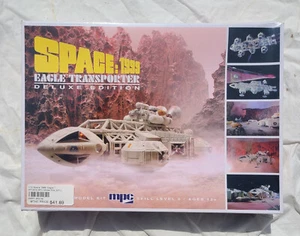 SPACE 1999 Eagle Transporter Deluxe Edition Plastic Model Kit MPC New Sealed - Picture 1 of 10