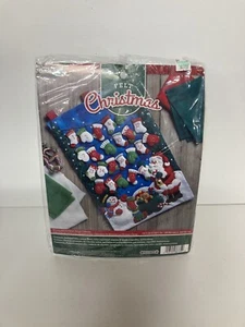 Bucilla versiegelt FÄUSTLINGE UND STRÜMPFE Filz Adventskalender Kit 14,5" x 23,25" - Bild 1 von 7