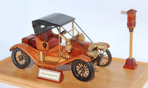 Woodworking plan to build a 1910 Model T Ford in wood - Picture 1 of 9