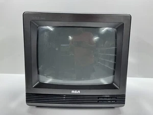 Cinch Gaming Fernseher E13230WN 13 Zoll Colortrak Holzmaserung Holz 80er Vintage - Bild 1 von 5