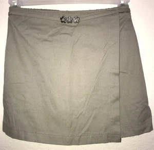 girls PLUS size 12.5 12 1/2 SCHOOL KHAKI SKORT SHORTS SKIRT silver flowers front - Picture 1 of 2