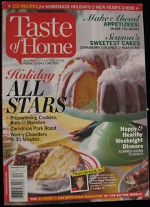 TASTE OF HOME DECEMBER 2015 HOLIDAY ALL STARS SEASON'S SWEETEST CAKES COOKBOOK - Imagen 1 de 2