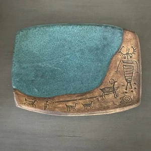 Plato de arte del suroeste Judy Mohr cerámica petroglifo turquesa/marrón - Imagen 1 de 7