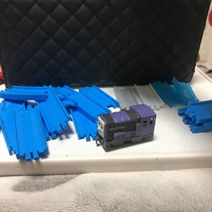 Capsula Plarail Thomas - Foto 1 di 2