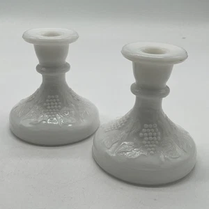Pair Of Vintage LE Smith Milk Glass Candle Stick Holders 4.5" Tall - Picture 1 of 4