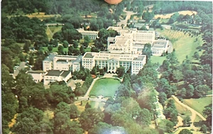 Greenbrier Hotel White Sulphur Springs West Virginia 1968 Postcard fabulous - Picture 1 of 3