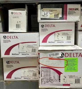 Delta Bathroom Fixtures - Picture 1 of 1