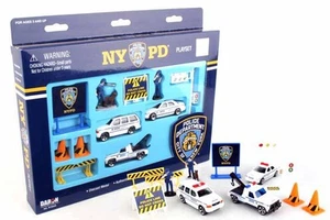 NYPD 12-teiliges Spielset mit Fahrzeugen, Schildern und Offizieren - Bild 1 von 2