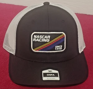 NASCAR RACING TRUCKERS NERO BIANCO BLU OSFA TAPPO A SCATTO REGOLABILE AUTENTICO_NUOVO - Foto 1 di 11
