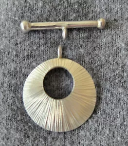 Shiana .999 Fine Sterling Silver Sunburst Toggle Clasp 25mm - Picture 1 of 2
