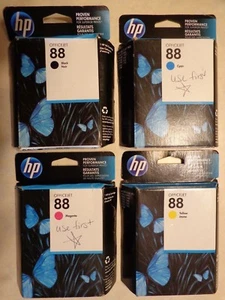 HP 88 Negro Cian Magenta Amarillo ~ 4 cartuchos de tinta de impresora ~ 2016 ~ nuevo en cajas - Imagen 1 de 3