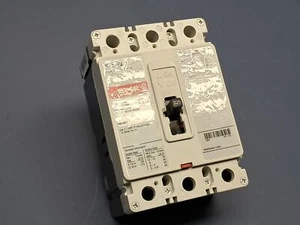 Disyuntor Eaton Cutler Hammer HFD3225 3 polos 225 amperios 600 V - Imagen 1 de 10