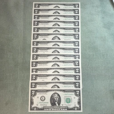 Lot of 14 Sequential bills of $2 dollars, new and very crispy 2017A - Image 1 of 4