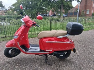 keeway versailia 125cc scooter - Picture 1 of 12