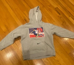 USED NIKE HOODIE SWEATSHIRT - Zlatan Ibrahimovic PSG SIZE SMALL - GREAT GRAPHIC - Picture 1 of 3