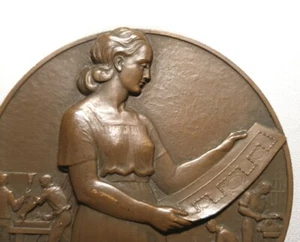 1964 scarceFRENCH ART DECO MEDAL by TURIN lady with blueprint 72mm construction - Picture 1 of 4